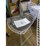 Harry Bertoia designed white-coated tubular mesh dining chair of mesh form (with Form