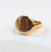 Gold coloured signet ring, unmarked, approx.