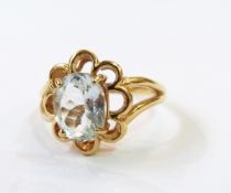 18ct gold and aquamarine ring,