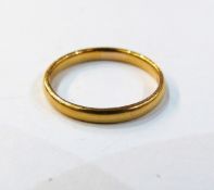 22ct gold wedding band, size S approx, 3.