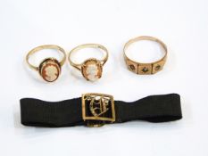Two 9ct gold rings, each set with an oval shell cameo depicting a lady,