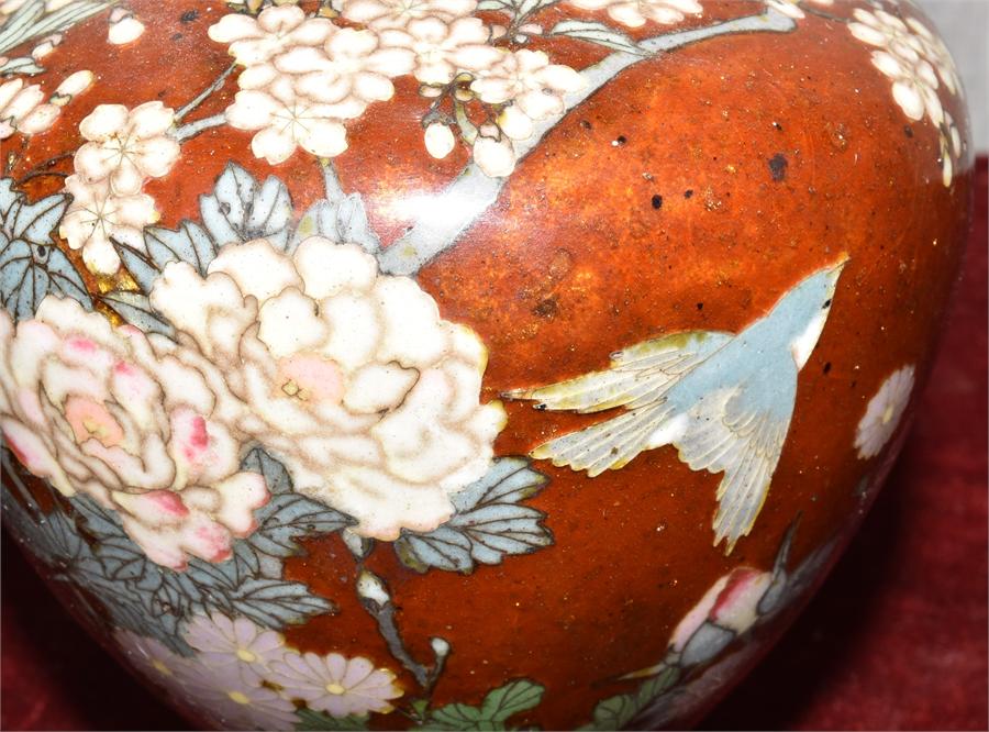 A Pair of Imari Vases - Image 5 of 7