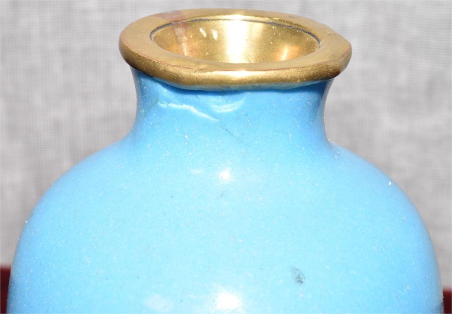 A Small Blue Imari Vase - Image 3 of 4