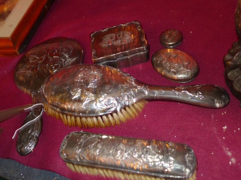 A William Comyns style hallmarked silver dressing table set having cherub detail in relief - Image 2 of 2