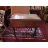 Pembroke table, Georgian mahogany end dr