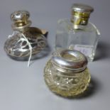 A hallmarked silver and glass perfume bottle, assayed in London in 1865, H 10 x W 6 x D 6cm,