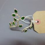 A silver and diopside bracelet in Van Cleef style