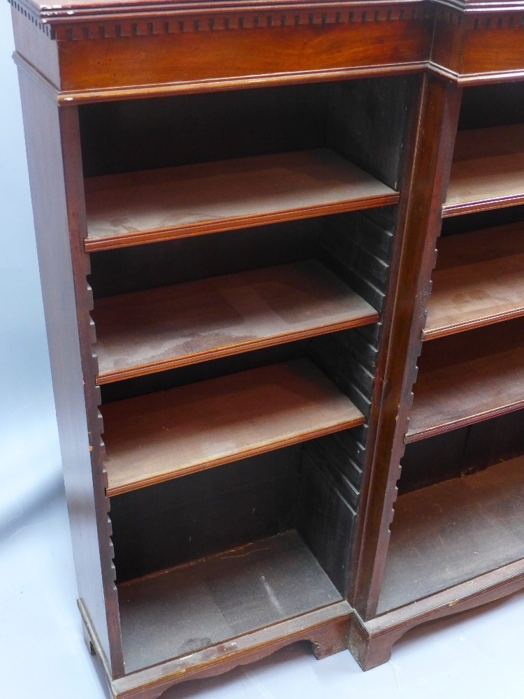 A 19th century mahogany break front open bookcase with adjustable shelves and raised on carved - Bild 2 aus 2