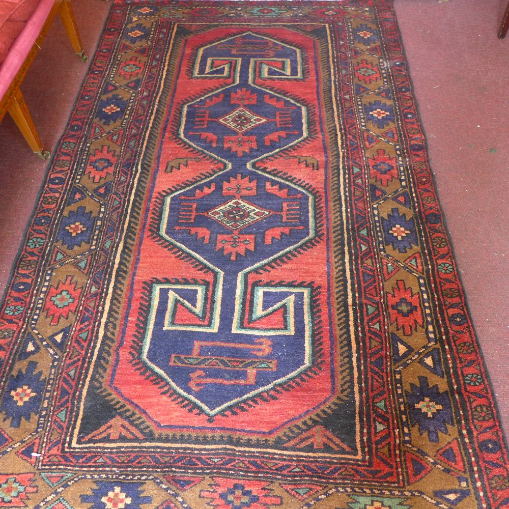 A North West Persian Zanjan rug, 218cm x 134cm,