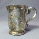 A Victorian silver christening cup, London 1844. H.8.5cm approx.