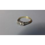 A ladies 18ct gold ring,