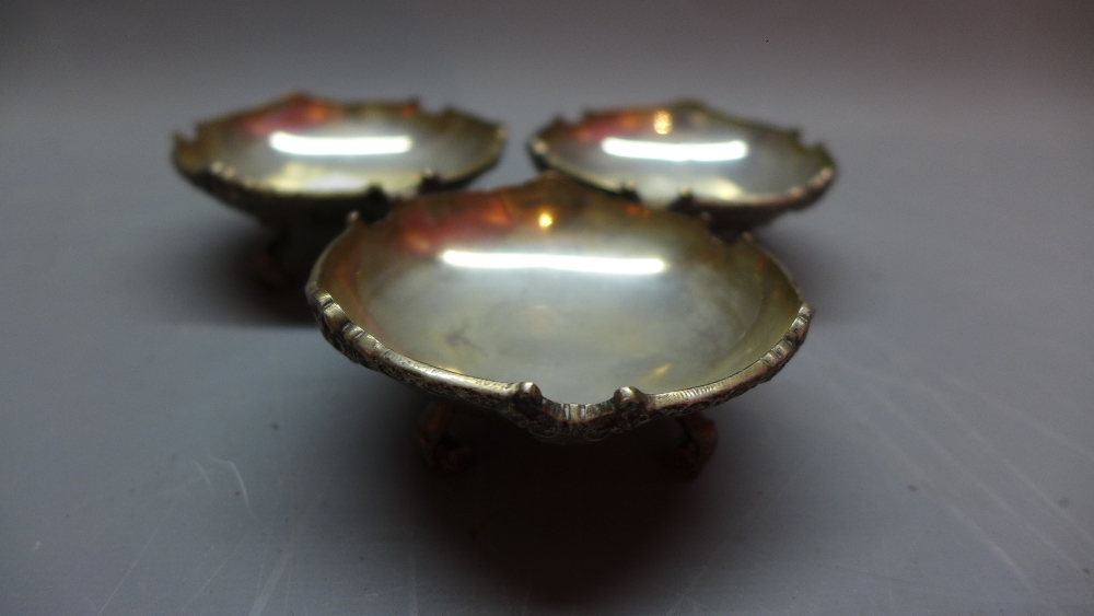 A set of three Egyptian silver salts. Approx. - Image 2 of 4