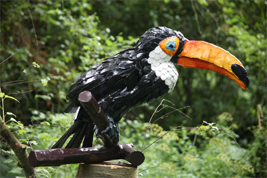 Sculpture, Alison Catchlove, Toucan, Painted Steel, Unique