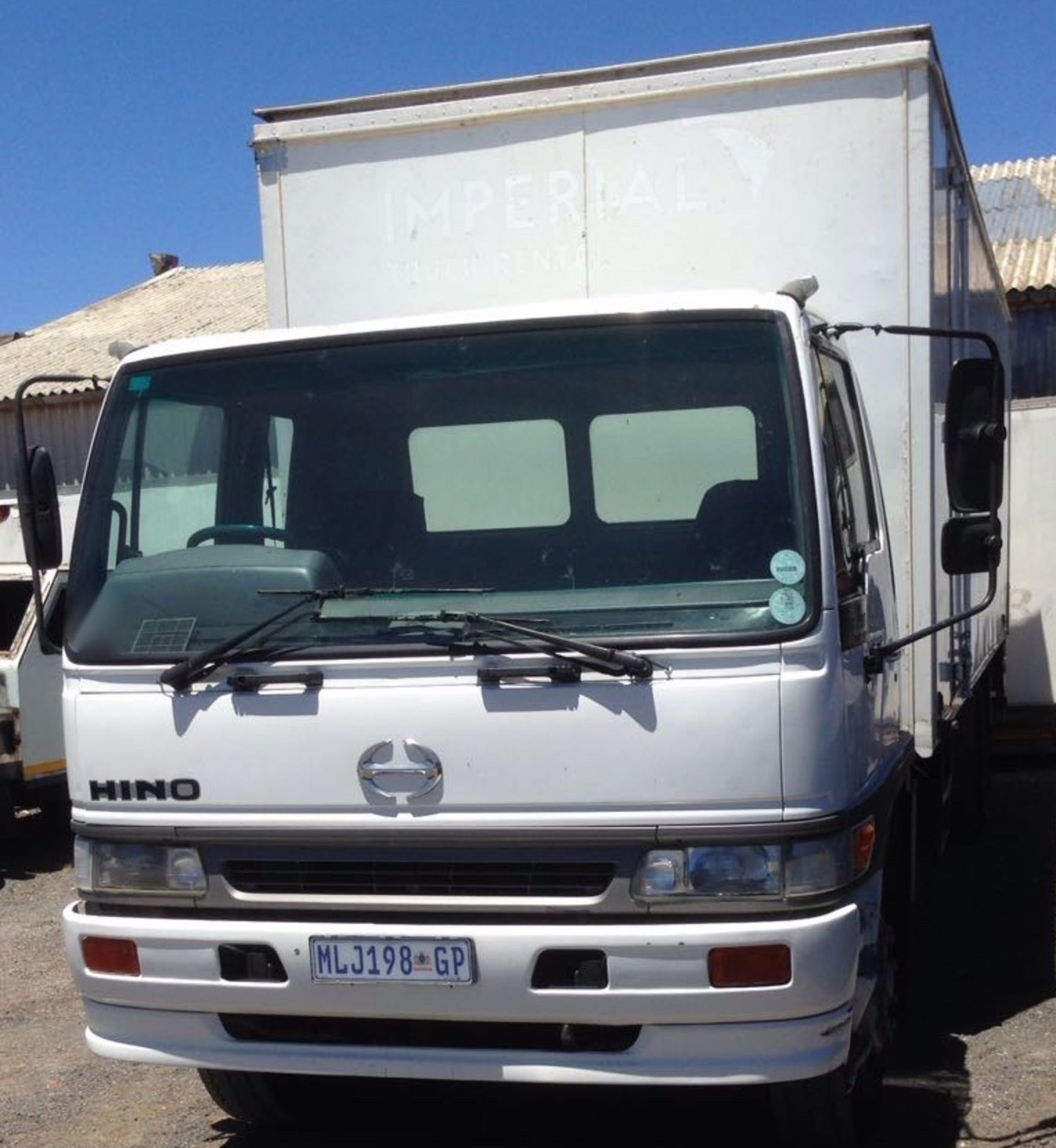 2001 TOYOTA HINO 15-207 V/VAN - (MLJ198GP) - Image 2 of 4