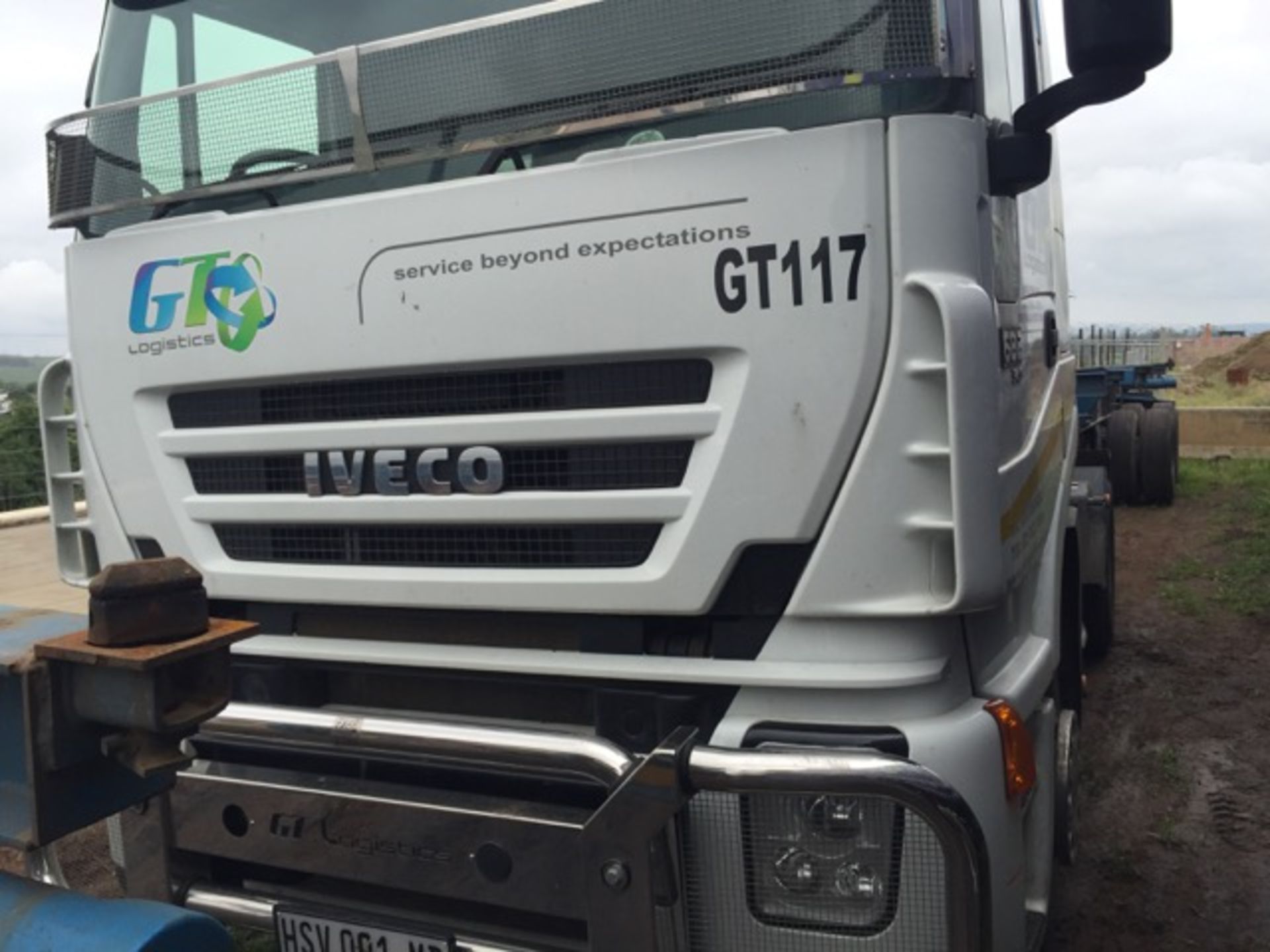 2015 IVECO 682 430 4X2 T/T - (HSV001MP) (49,653KM - KM NOT GUARANTEED) - Image 2 of 3