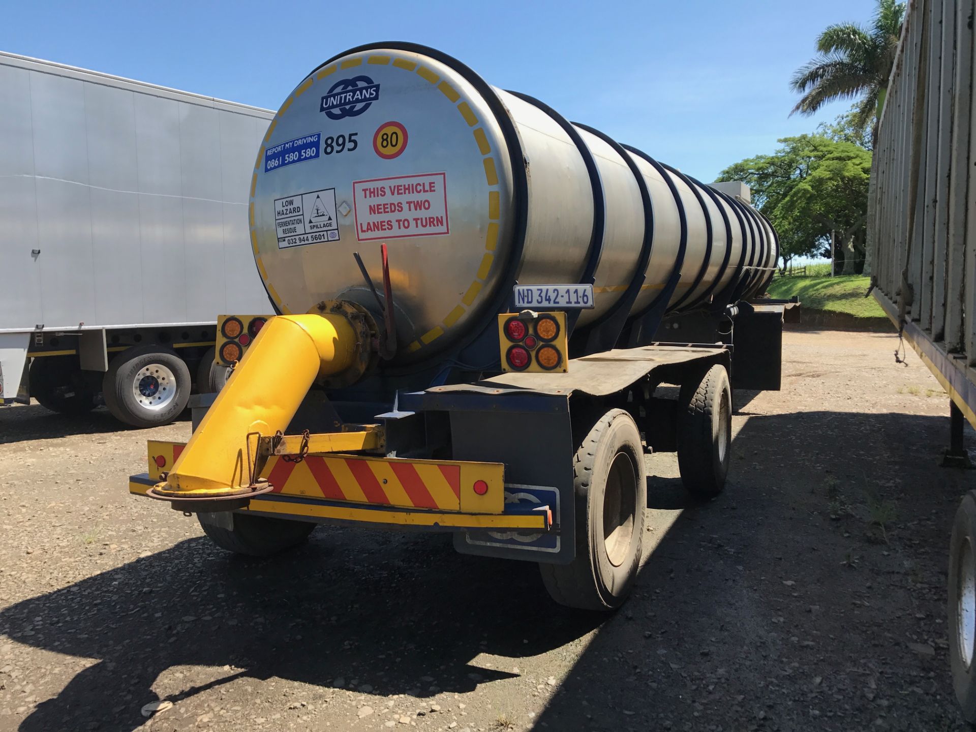 1997 TANK CLINIC TRI AXLE S/STEEL TANKER TRAILER - (ND342116) - (LOCATION: KZN) - Image 5 of 5