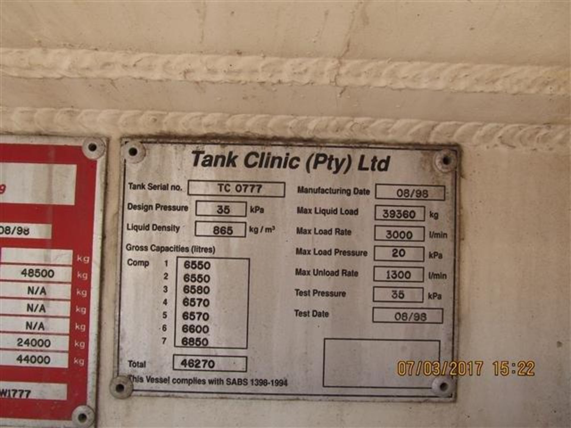 1998 TANK CLINIC TRI-AXLE ALUMINIUM FUEL TANKER TRAILER - (AA911HCA1WJDW1777)- (LOCATION: JHB) (STC) - Image 3 of 3