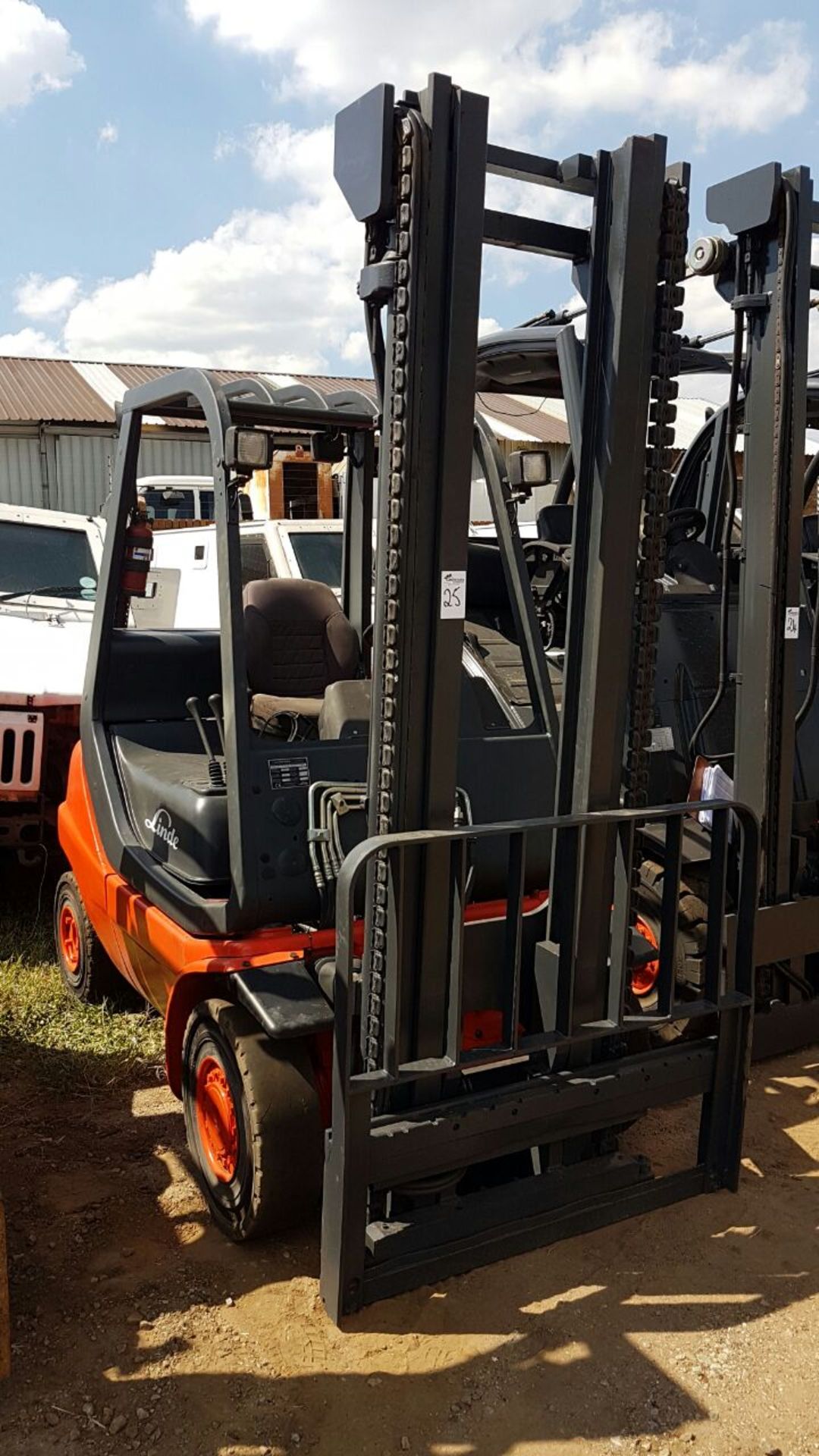 2008 LINDE H25D 2.5 TON DIESEL FORKLIFT (4,826 HOURS-HOURS NOT GUARANTEED BY AUCTIONEER)C1X351W00283 - Image 3 of 3