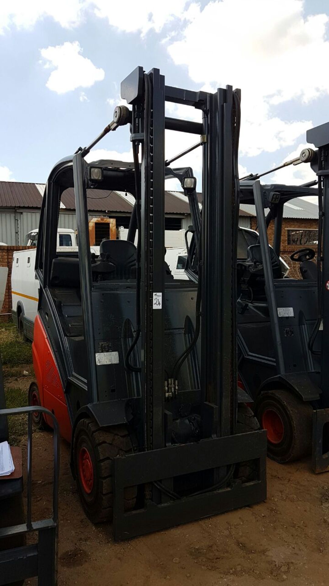 2008 LINDE H30T 3 TON GAS FORKLIFT (10,711 HOURS - HOURS NOT GUARANTEED BY AUCTIONEER) H2X393W03535 - Image 3 of 3