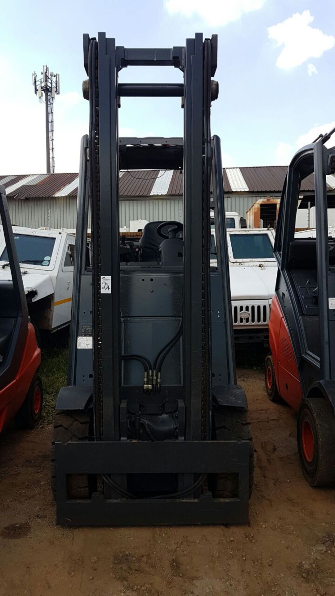 2008 LINDE H30T 3 TON GAS FORKLIFT (10,711 HOURS - HOURS NOT GUARANTEED BY AUCTIONEER) H2X393W03535