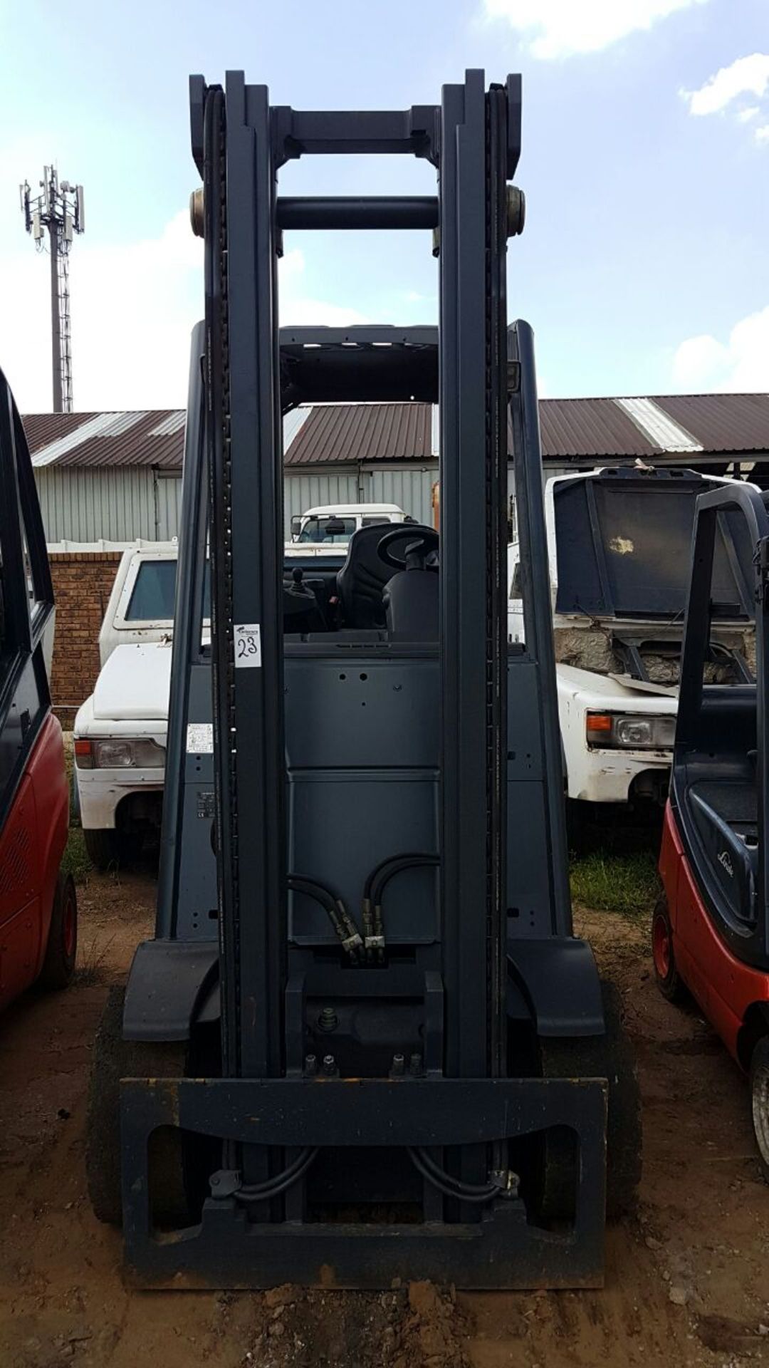 2008 LINDE H30T 3 TON GAS FORKLIFT (10,763 HOURS - HOURS NOT GUARANTEED BY AUCTIONEER) H2X393W03160