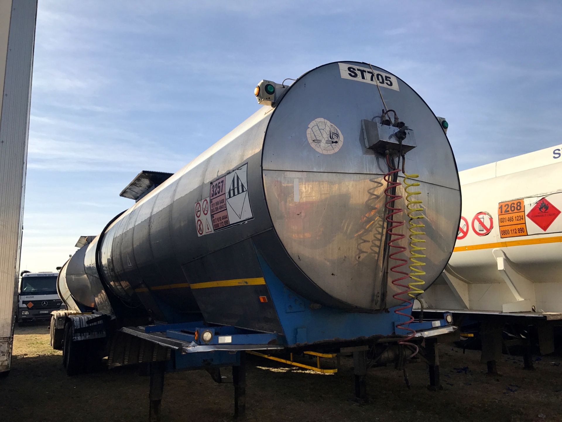 2000 SAMTOR D/AXLE BITUMEN TANKER TRAILER WITH D/AXLE BITUMEN PUP - (CA273634/CA273639)