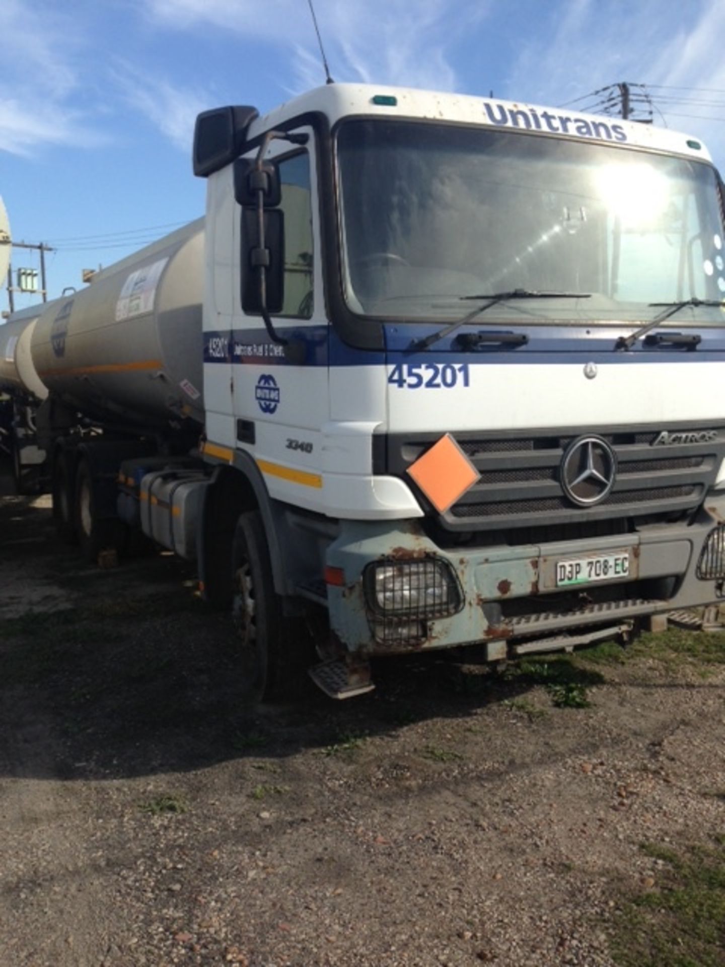 2005 M/BENZ ACTROS 3340 RIGID TANKER - (DJP708EC)