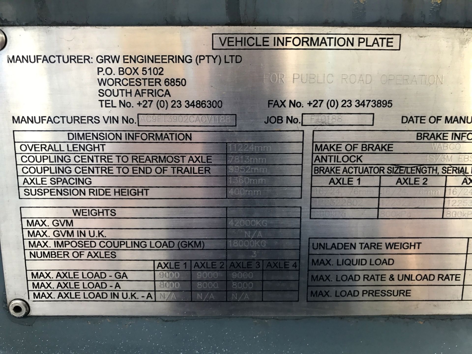 2012 GRW TRI-AXLE ALUMINIUM TANKER TRAILER - (CA313354) - Image 2 of 3