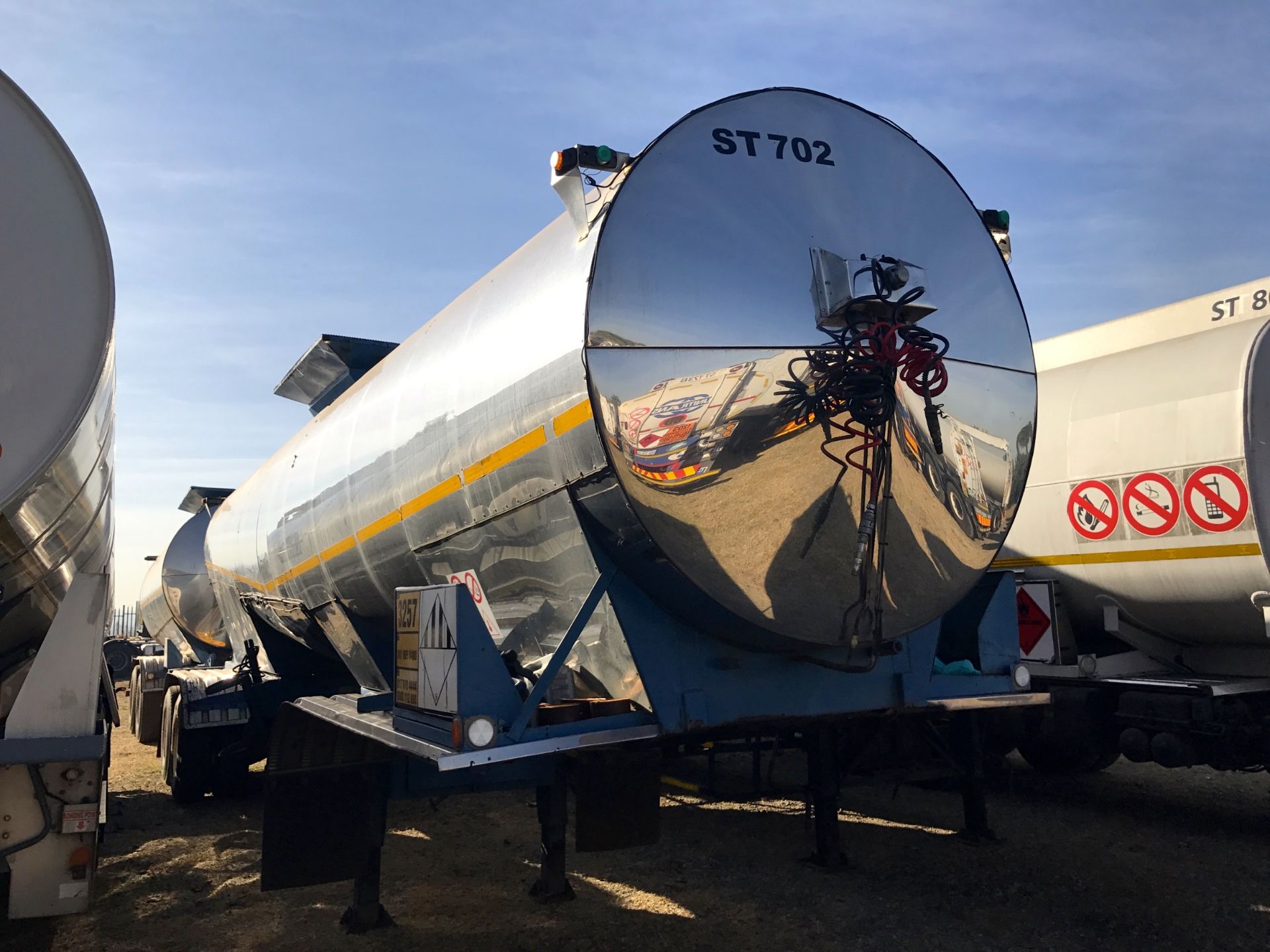 2000 SAMTOR D/AXLE BITUMEN TANKER TRAILER WITH D/AXLE BITUMEN PUP - (CA127722/CA149883)