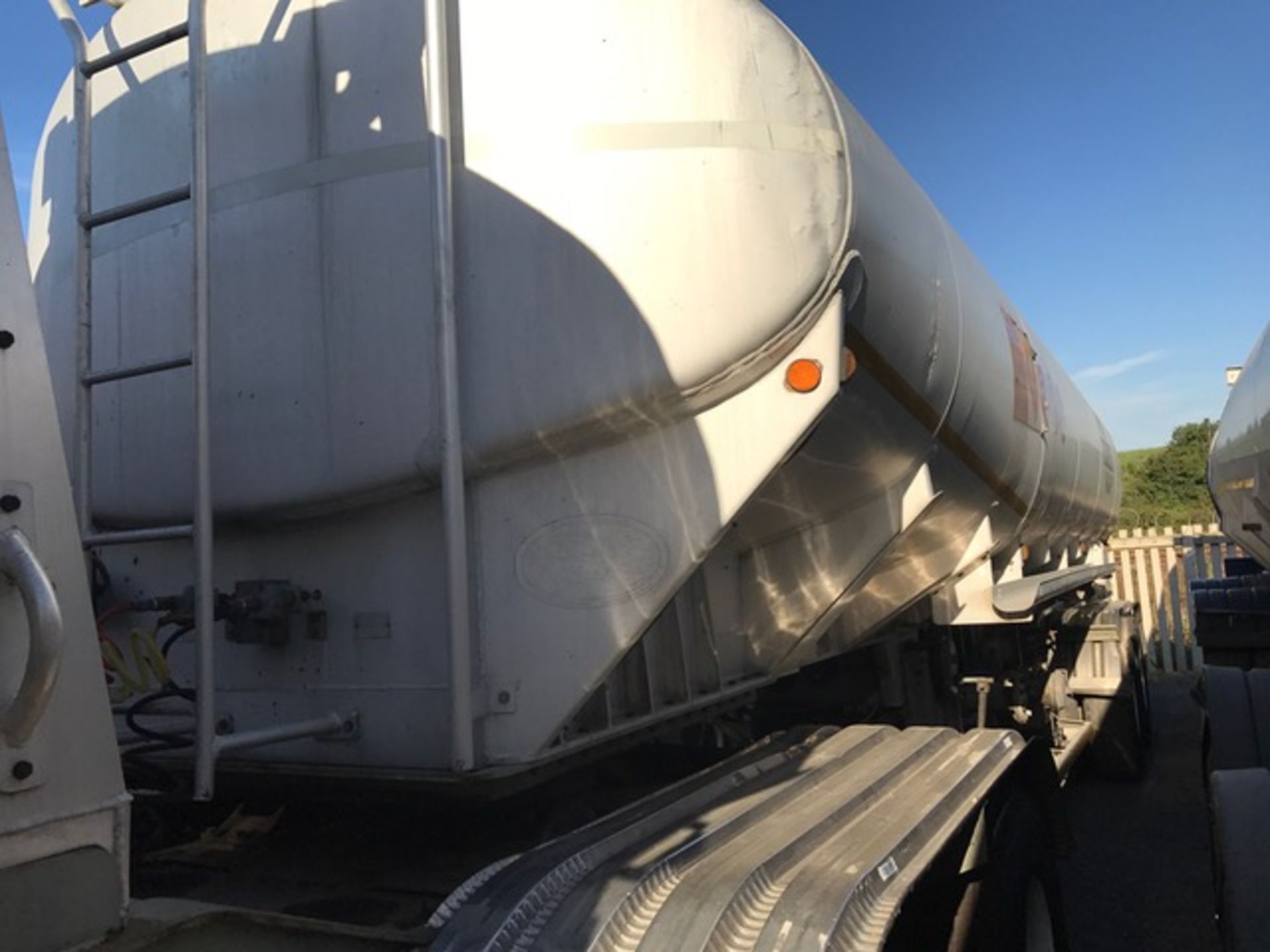 2006 ROUTE MANAGEMENT INTERLINK ALUMINIUM TANKER TRAILER (LOC: DARNALL, KZN) - (TMV516/TNM166GP) - Image 18 of 18