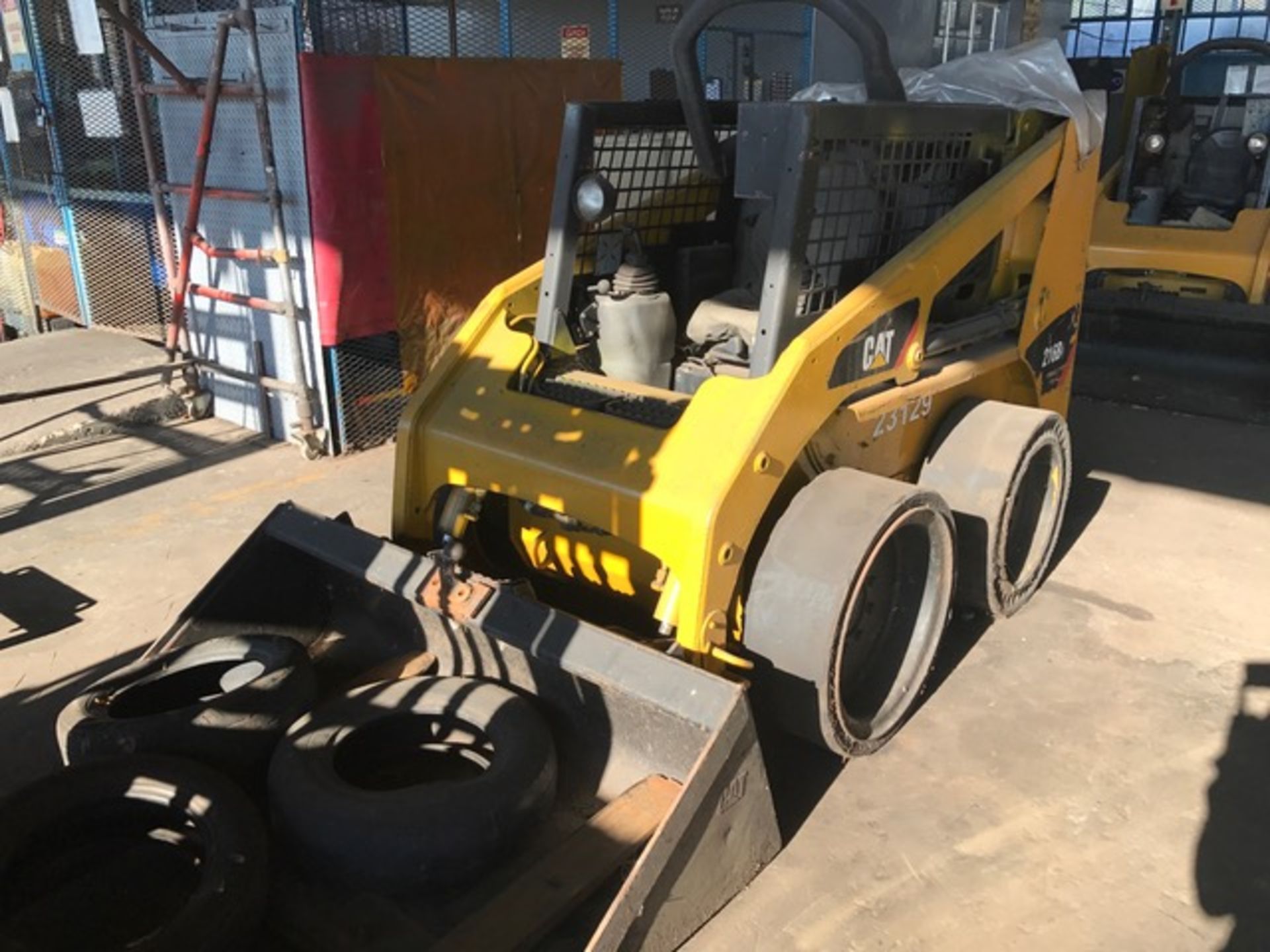 2012 CAT 216B SKIDSTEER (LOC: HAMMARSDALE, KZN) (5,331HRS) - (CAT0216BJJXM02734) - Image 2 of 5