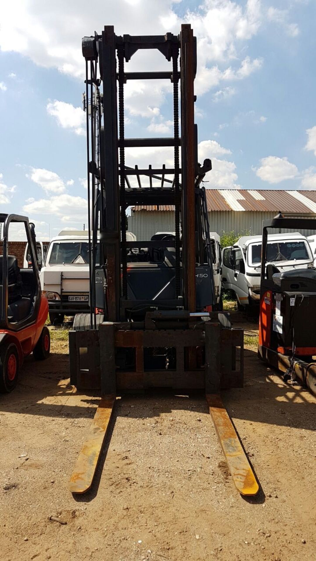 2011 LINDE H50D 5 TON DIESEL FORKLIFT (NON-RUNNER) - (H2X396B00566) - Image 3 of 3