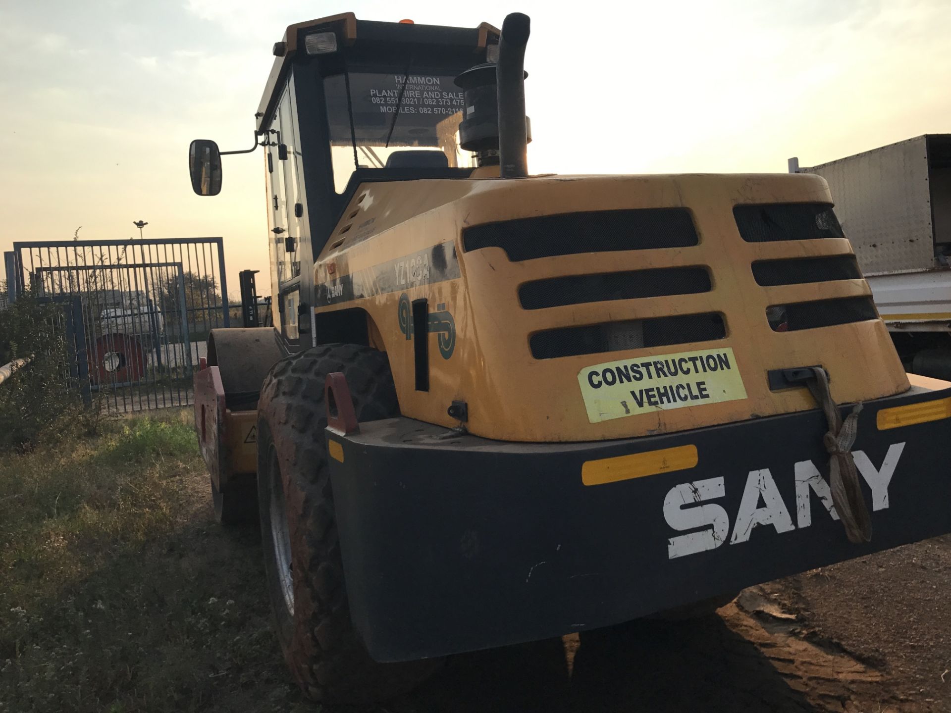 2009 SANY YZ12CA S/DRUM ROLLER - (09YZ00260375) - Image 3 of 3