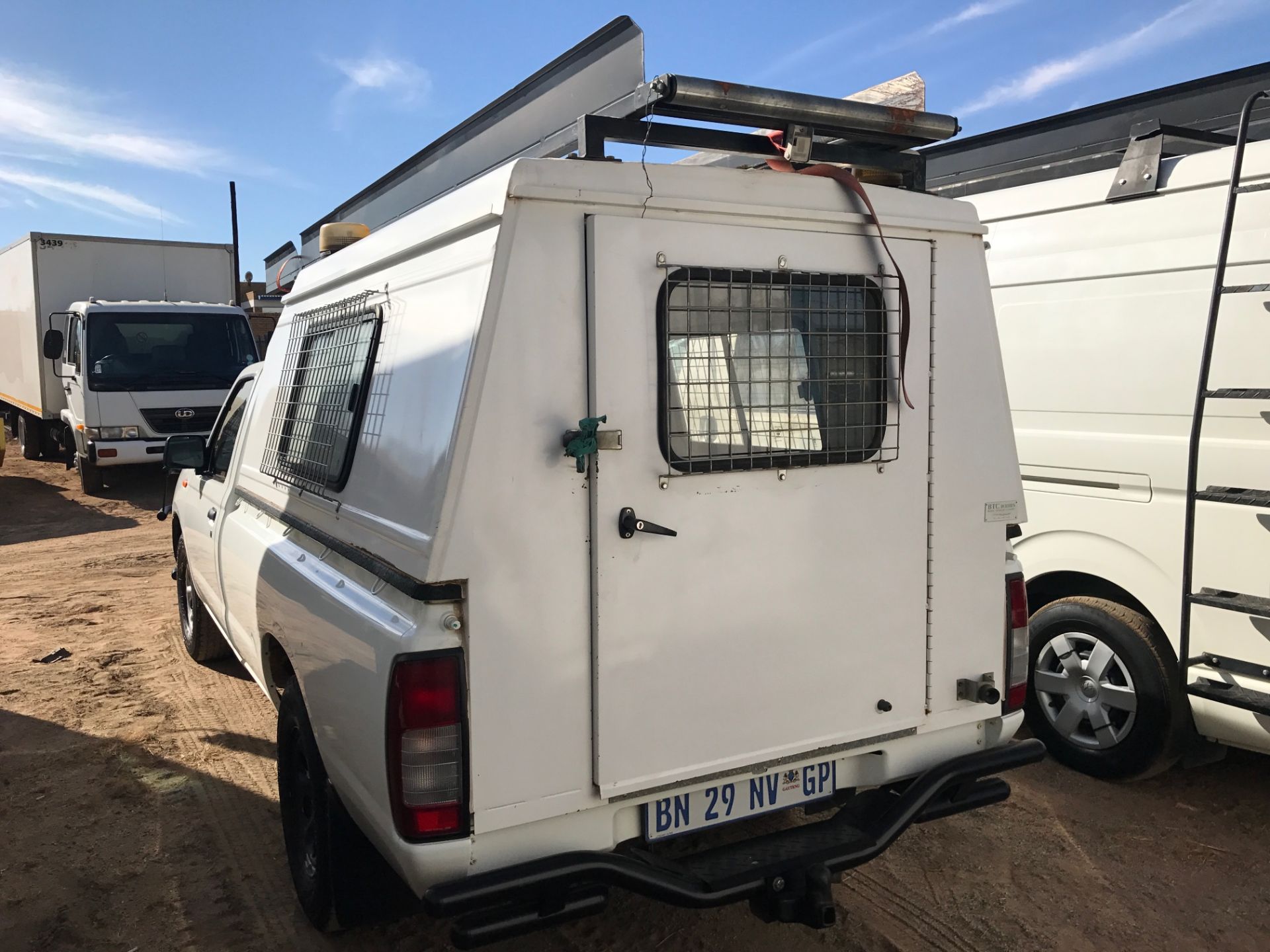 2011 NISSAN NP300 DIESEL LDV WITH CANOPY (110,321km) - (BN29NVGP) - Image 3 of 3