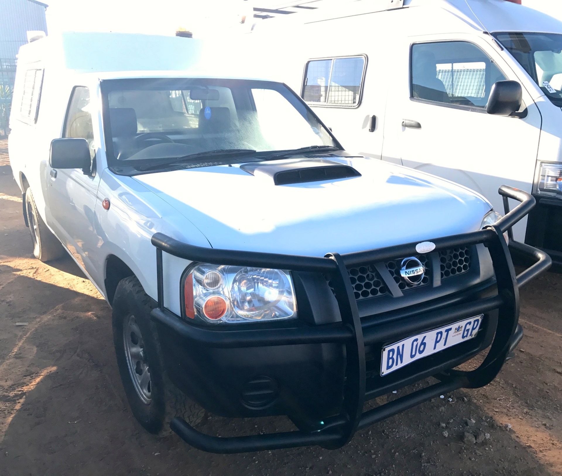 2011 NISSAN NP300 DIESEL LDV WITH CANOPY (164,978km) - (BN06PTGP)