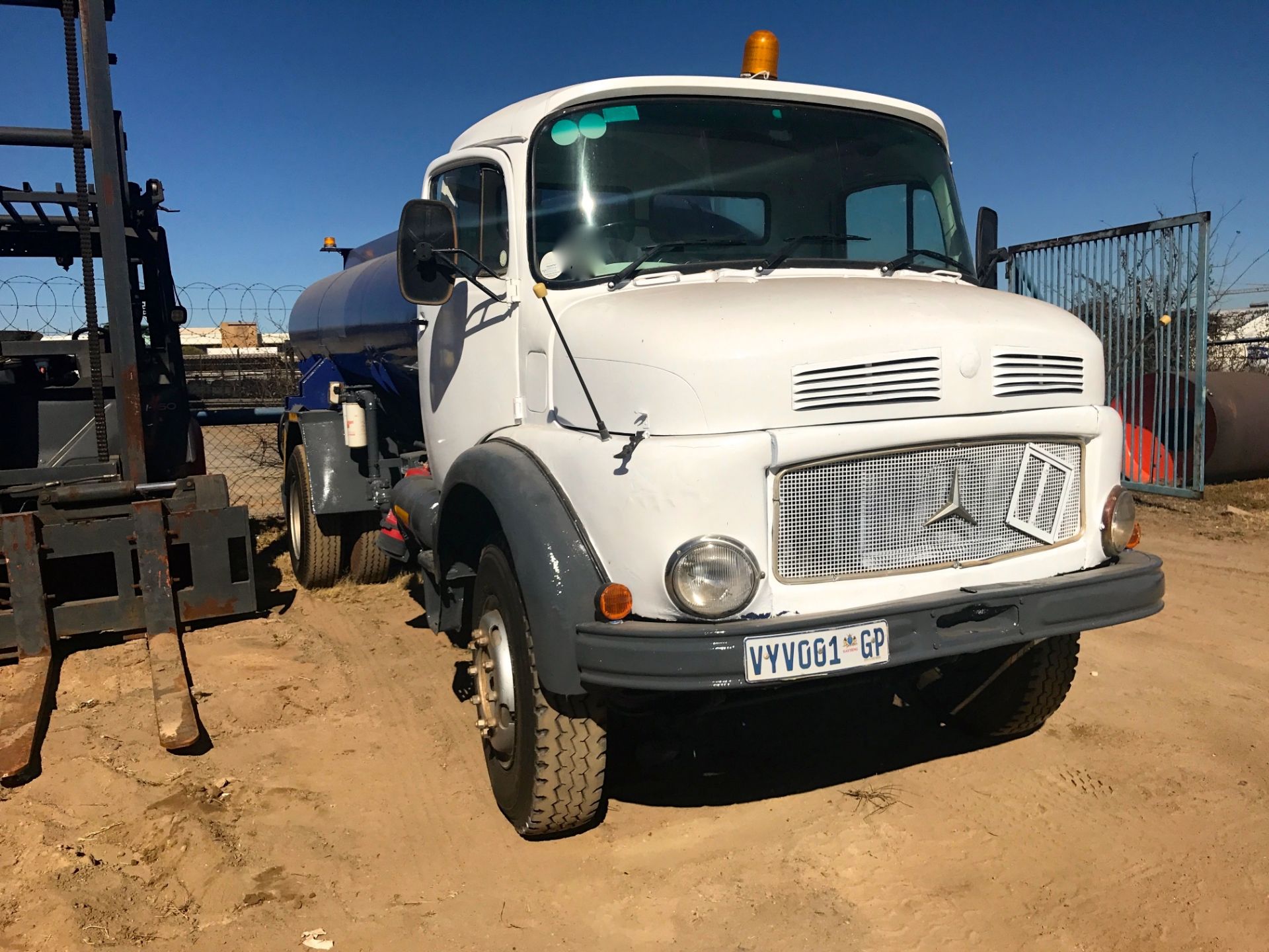 M/BENZ 1517 4X4 DIESEL TANKER - (VYV001GP)