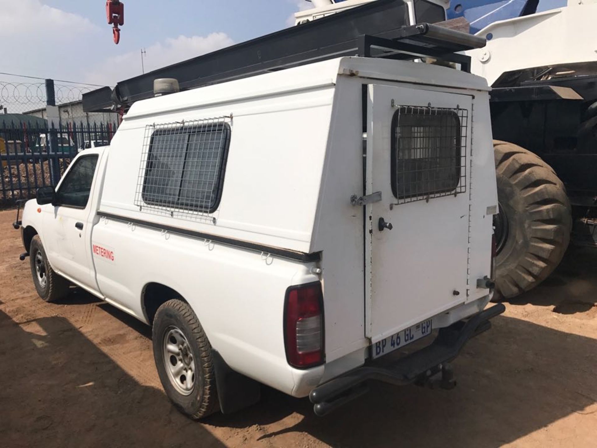 2011 NISSAN NP300 DIESEL LDV WITH CANOPY (81,743km) - (BP46GLGP) - Image 3 of 3