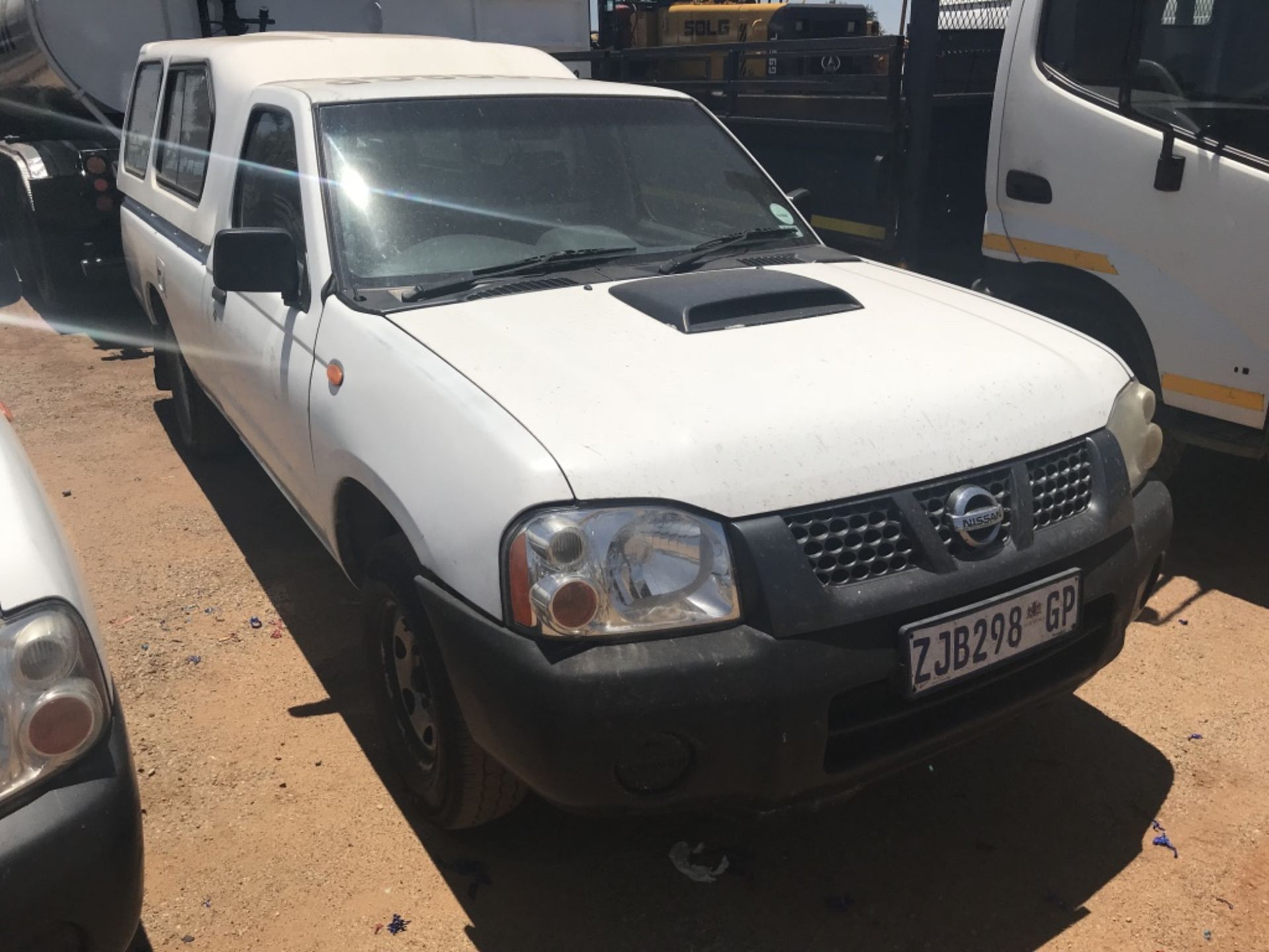 2010 NISSAN HARDBODY NP300 2.4D LDV - (ZJB298GP)