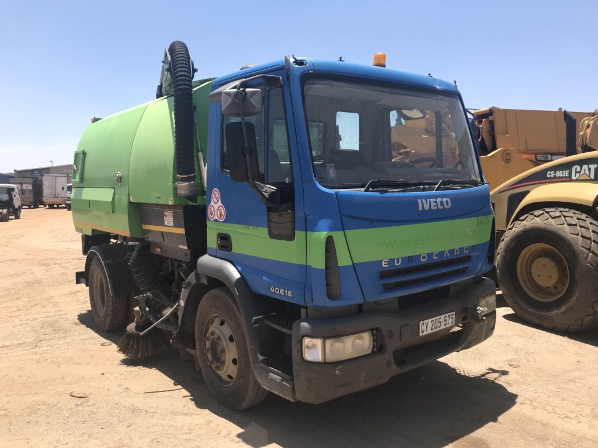 2007 IVECO 140E18 WITH JOHNSTON ROAD SWEEPER (NON-RUNNER) - (CY205575)