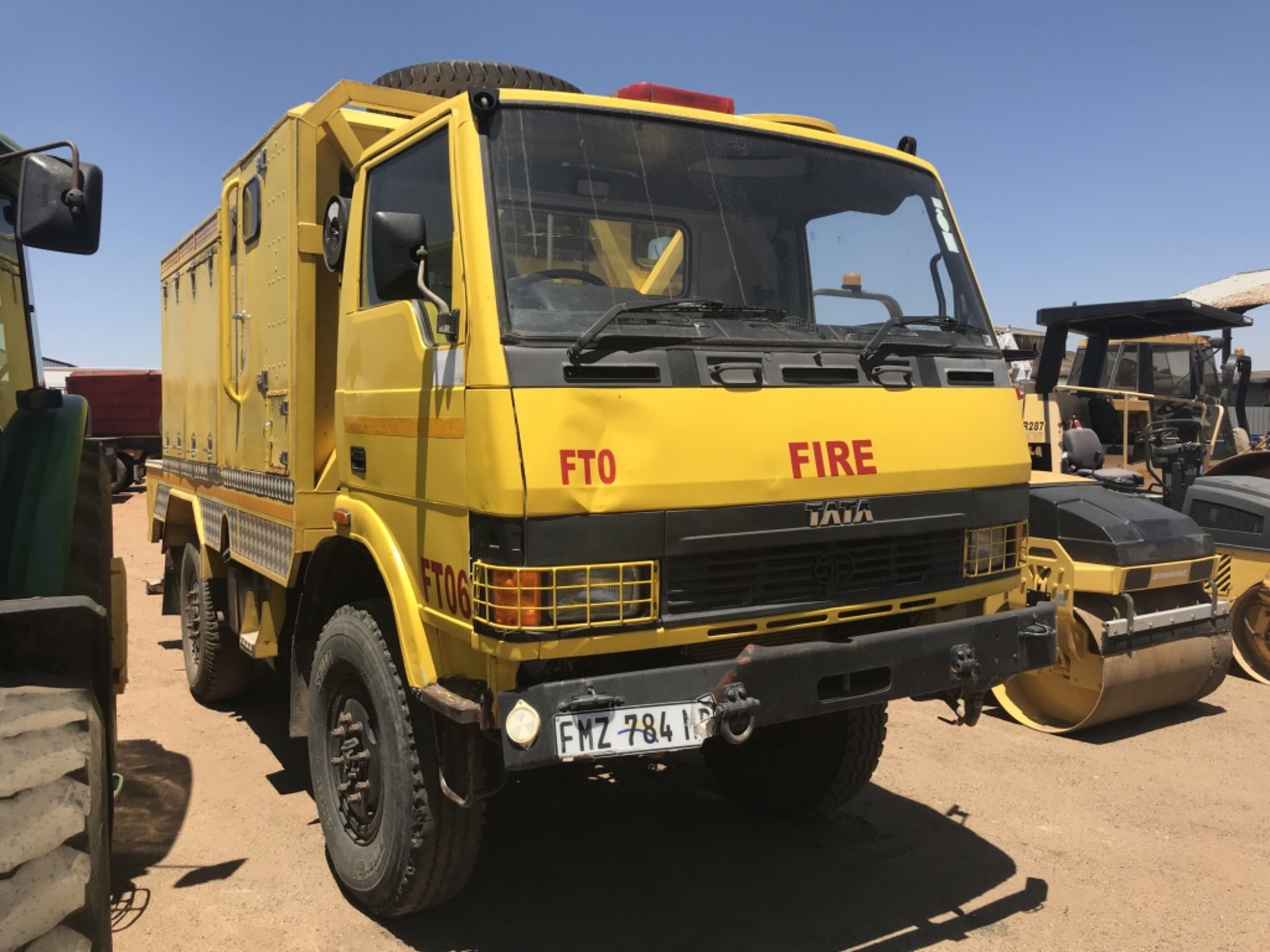 2011 TATA 813 4X4 FIRE TENDER - (FMZ784MP)