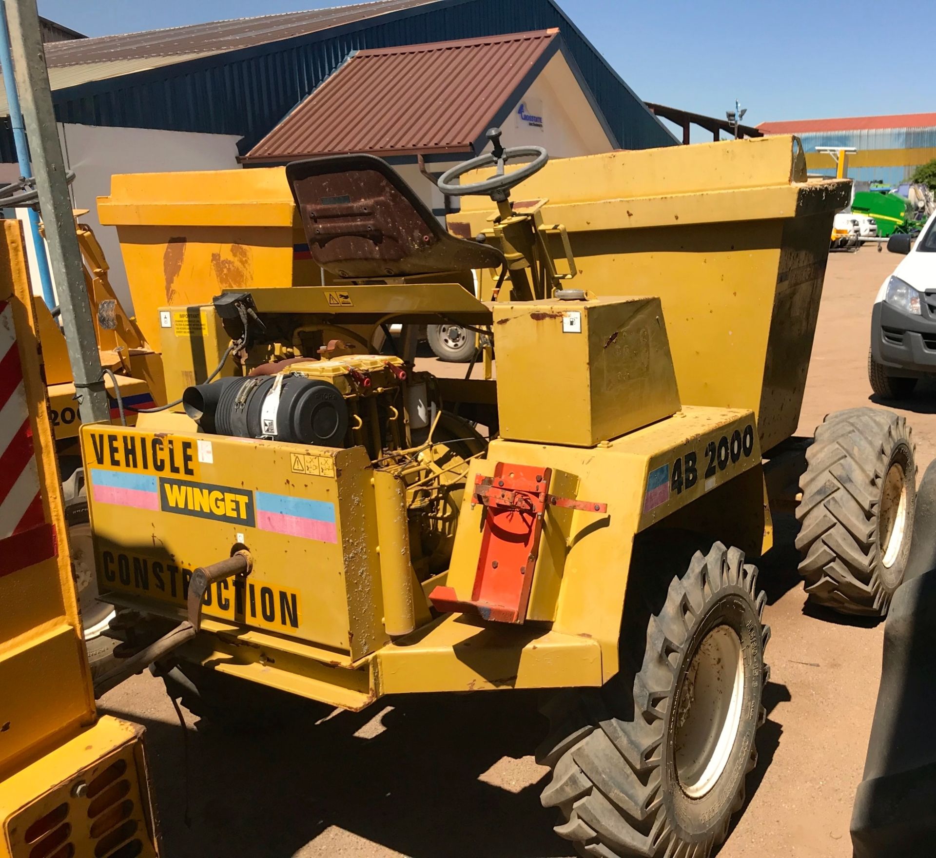 WINGET WB2000 CONCRETE DUMPER - (L4B2XL1606) - Image 2 of 2