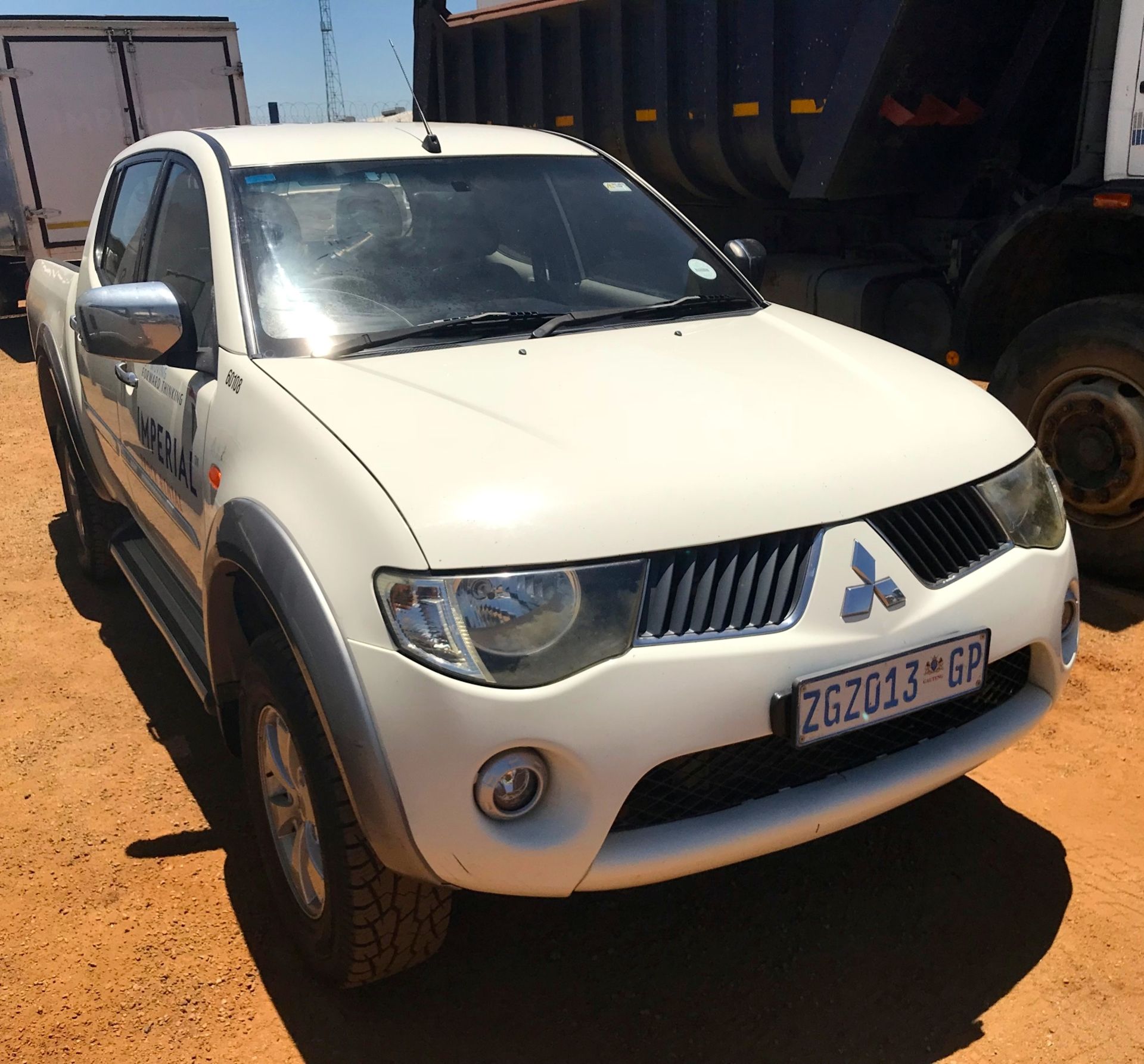 2010 MITSUBISHI TRITON 4X4 D/CAB - (ZGZ013GP)