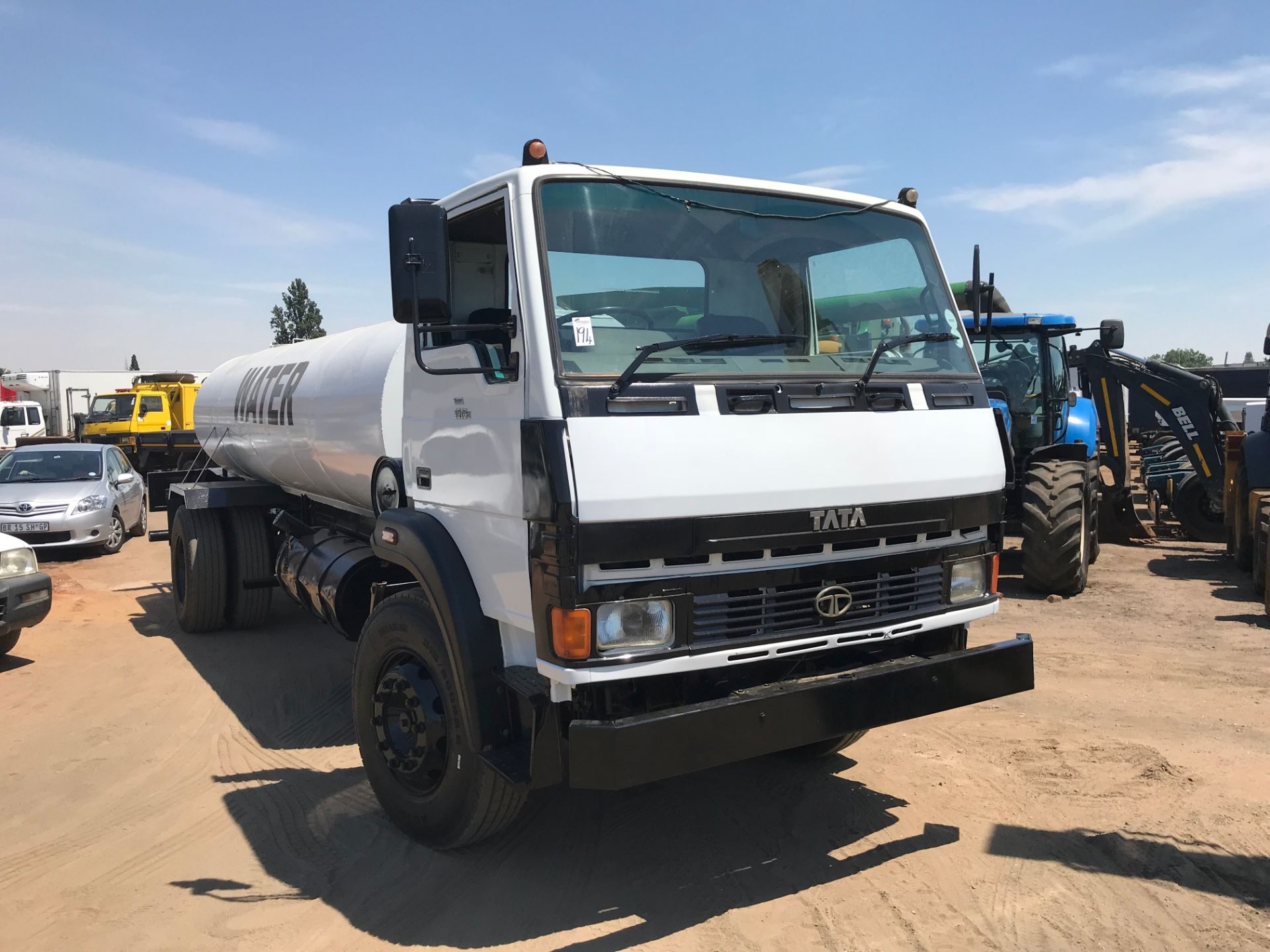 2010 TATA 1518 8,000L WATER TANKER - (ZMP868GP)