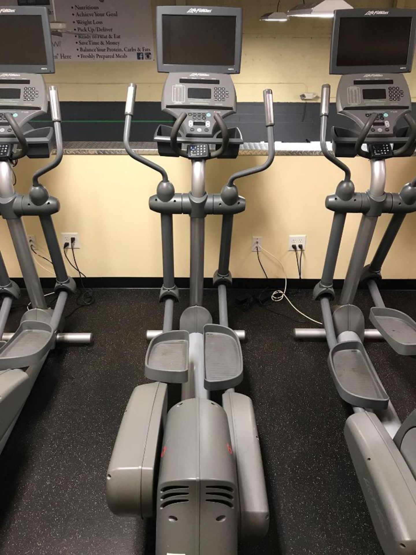 Life Fitness 91Xi Elliptical W/TV