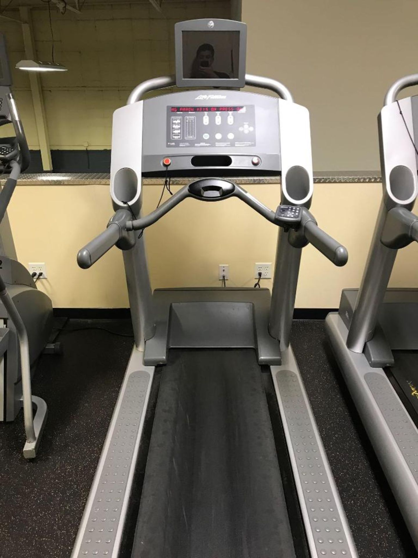 Life Fitness 93Ti Treadmill W/TV