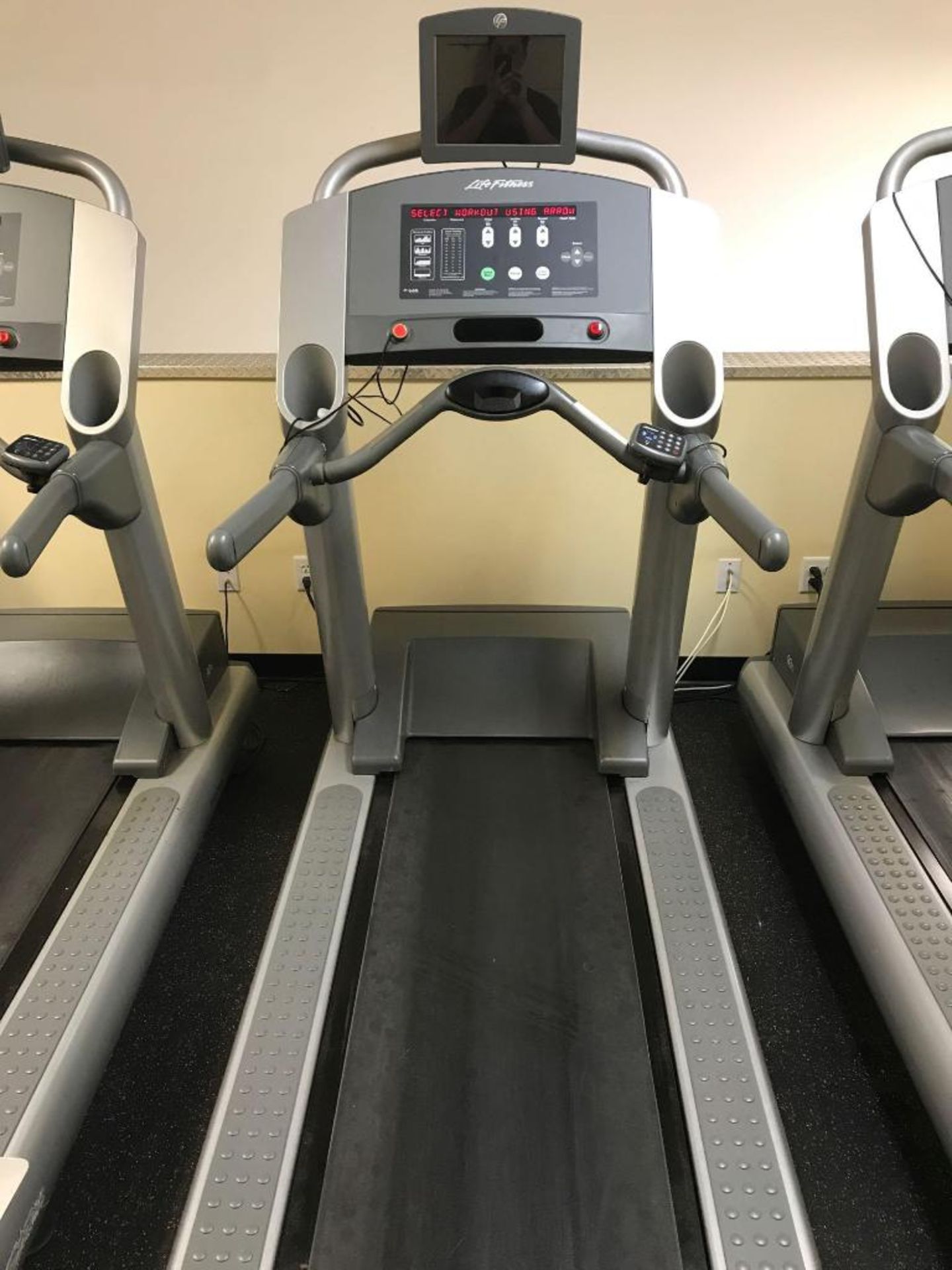 Life Fitness 93Ti Treadmill W/TV