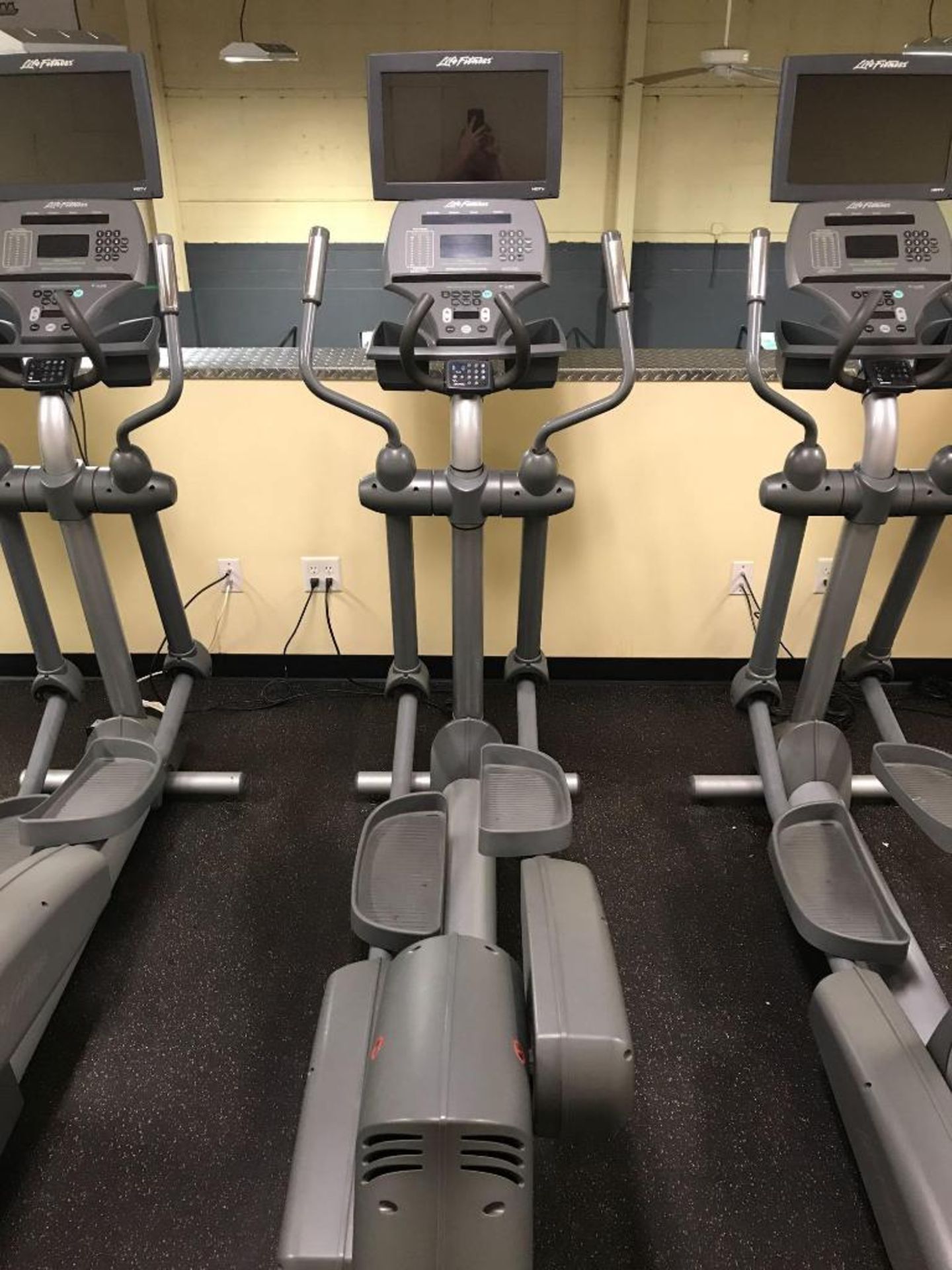 Life Fitness 91Xi Elliptical W/TV