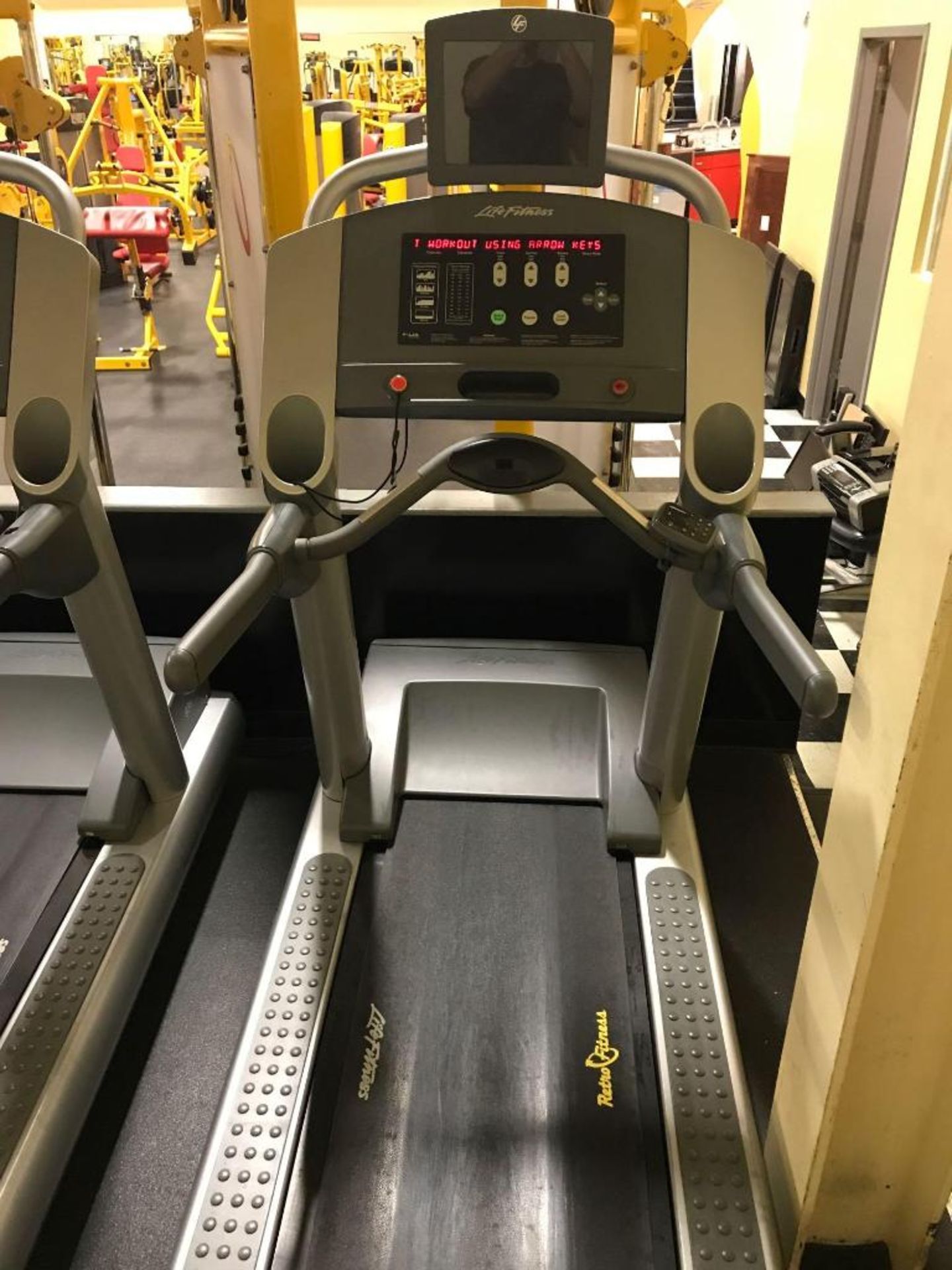 Life Fitness 93Ti Treadmill W/TV