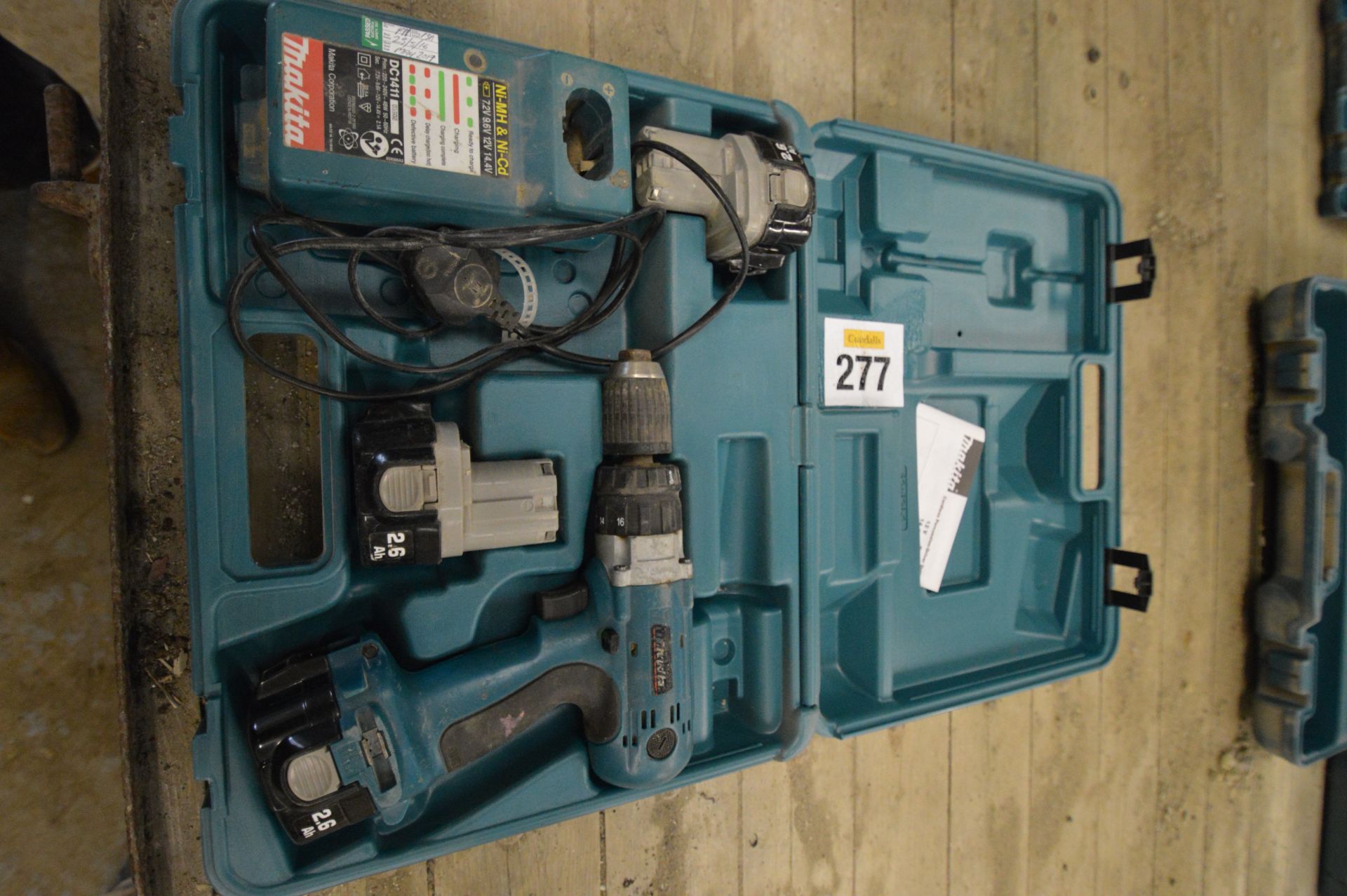 MAKITA POWER DRILL