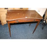 A 19TH CENTURY SINGLE DRAWER MAHOGANY SIDE TABLE